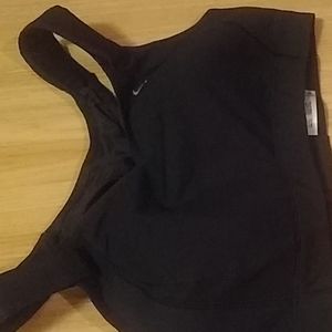 Brooks moving comfort bra